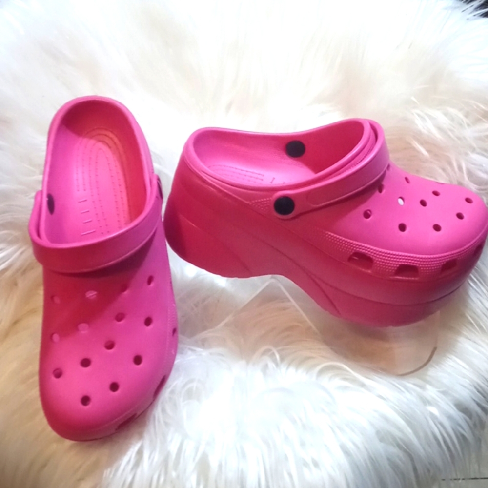 Nurse clogs